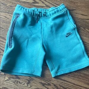 Nike Tech Shorts youth size L